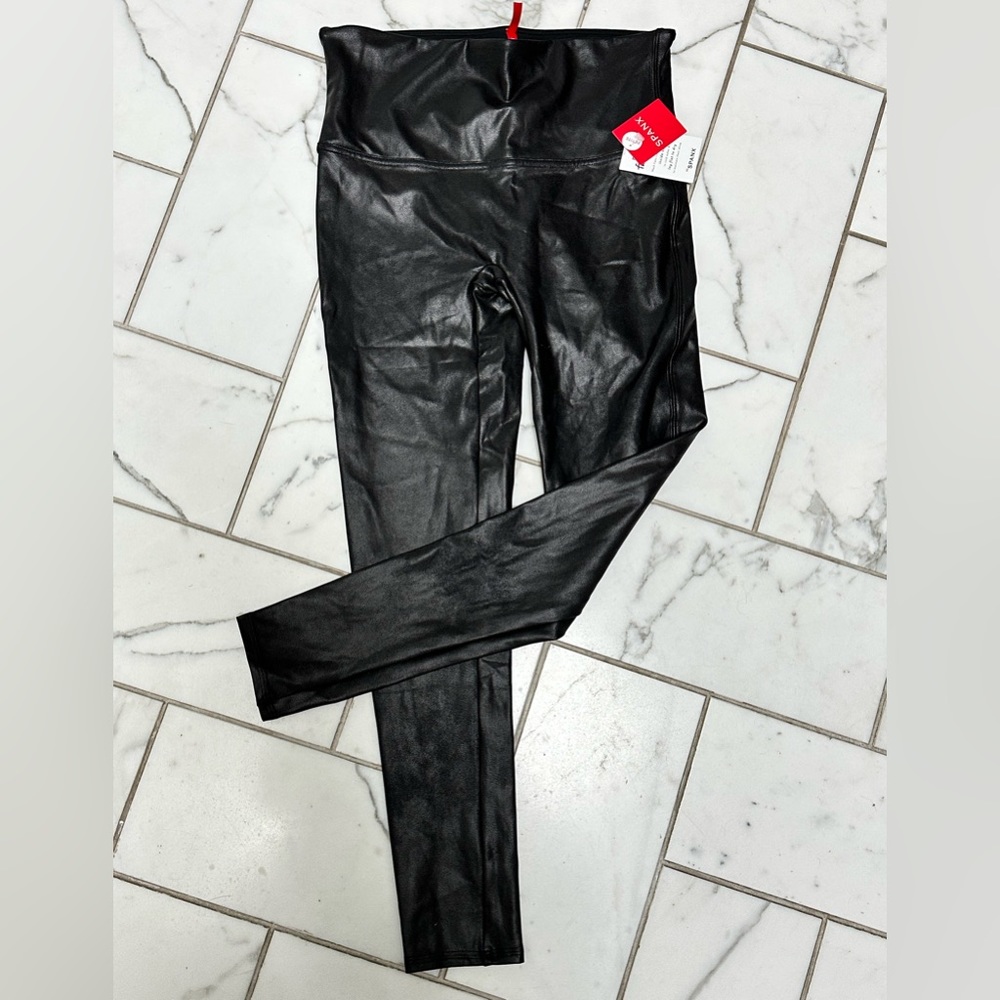 NWT Spanx faux leather legging, petite BLACK
